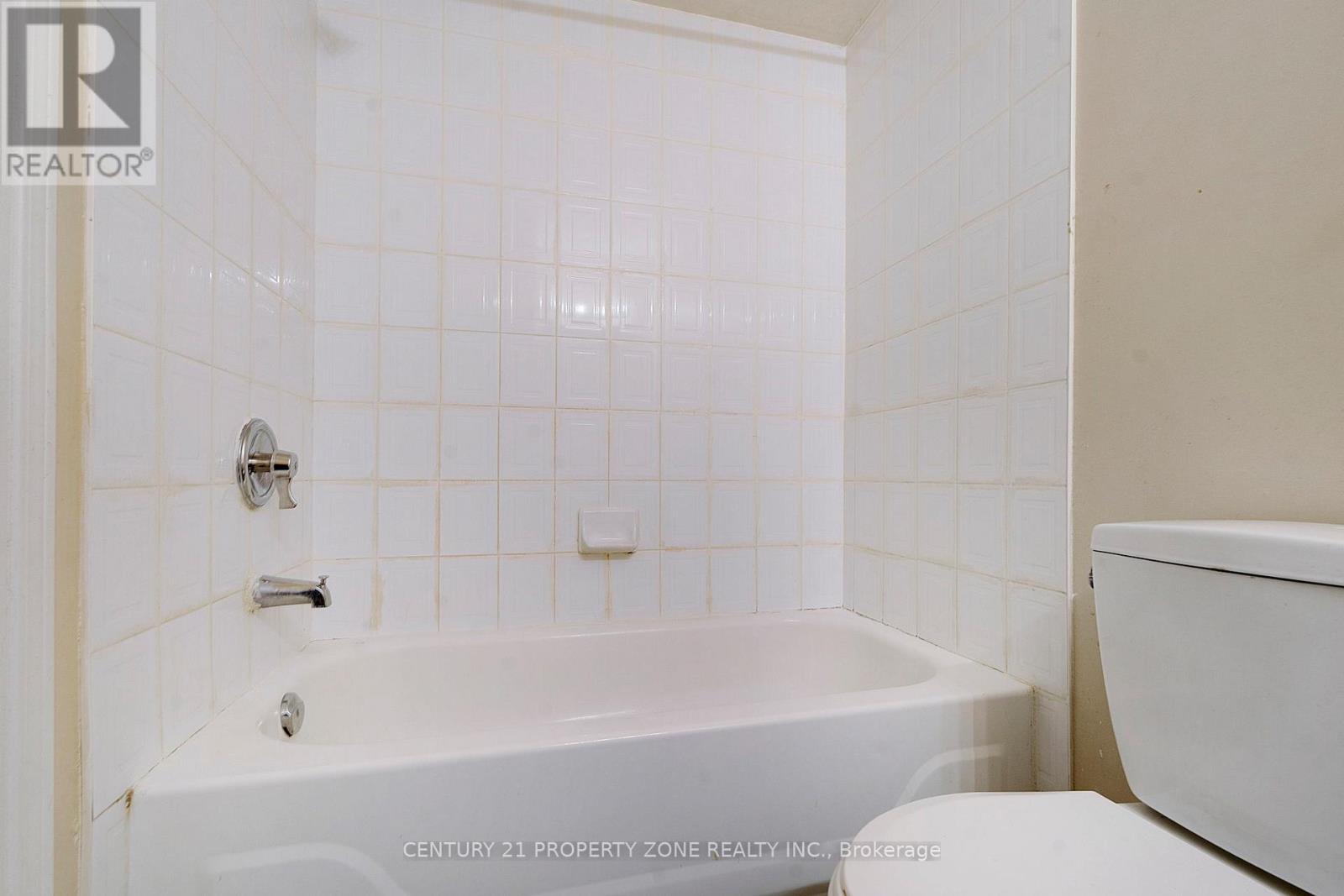 7186 Waldorf Way, Mississauga, Ontario  L5N 7P8 - Photo 30 - W13117080