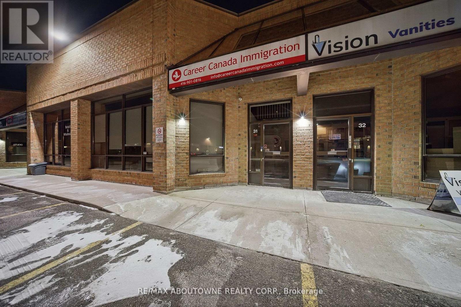 31 - 775 PACIFIC ROAD, Oakville, Ontario