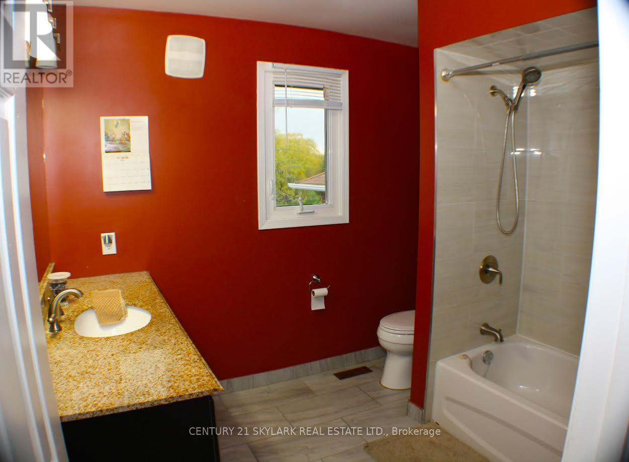 173 Lech Walesa Drive, Mississauga, Ontario  L5B 3H1 - Photo 10 - W13117136