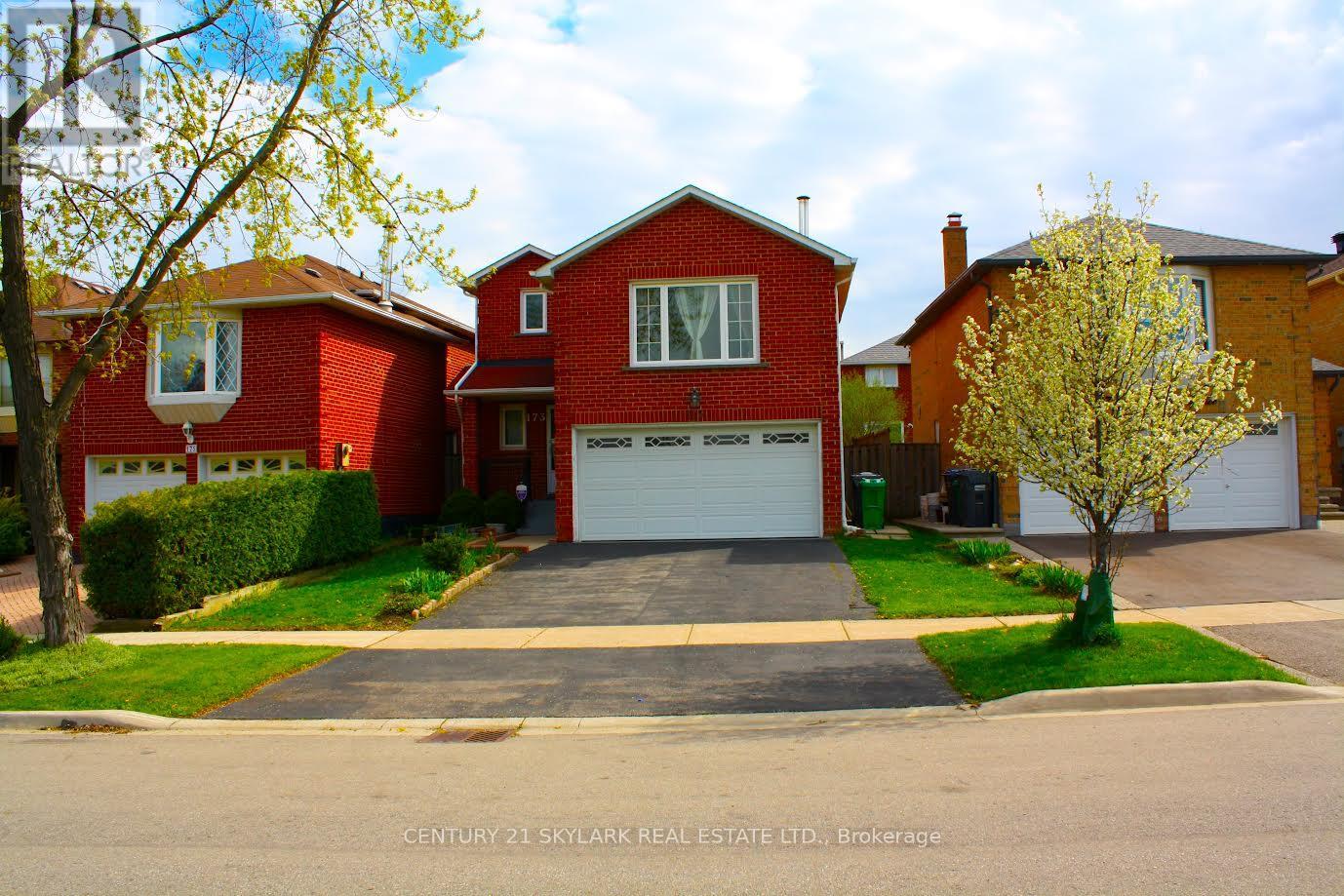 173 Lech Walesa Drive, Mississauga, Ontario  L5B 3H1 - Photo 2 - W13117136