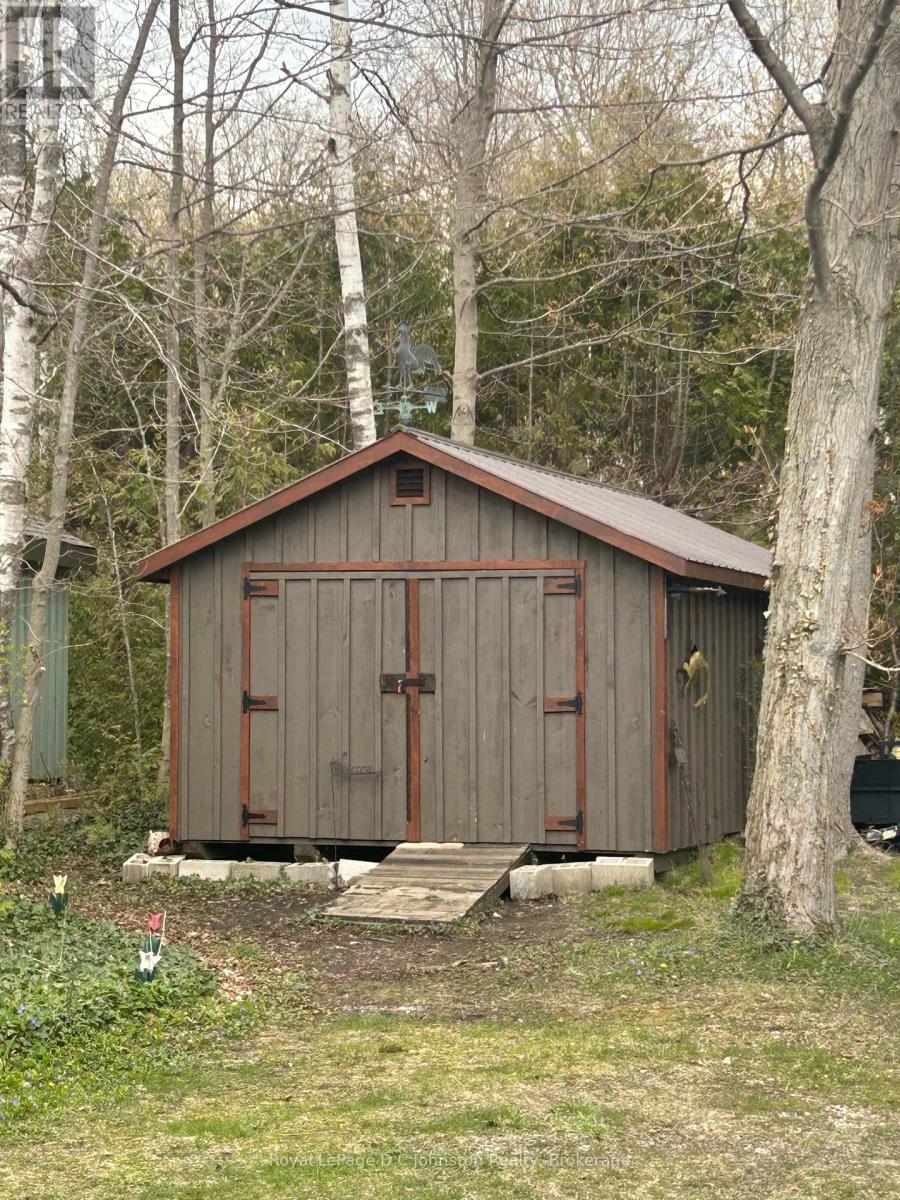 305 Bruce Rd 13, Native Leased Lands, Ontario  N0H 2L0 - Photo 22 - X13100672