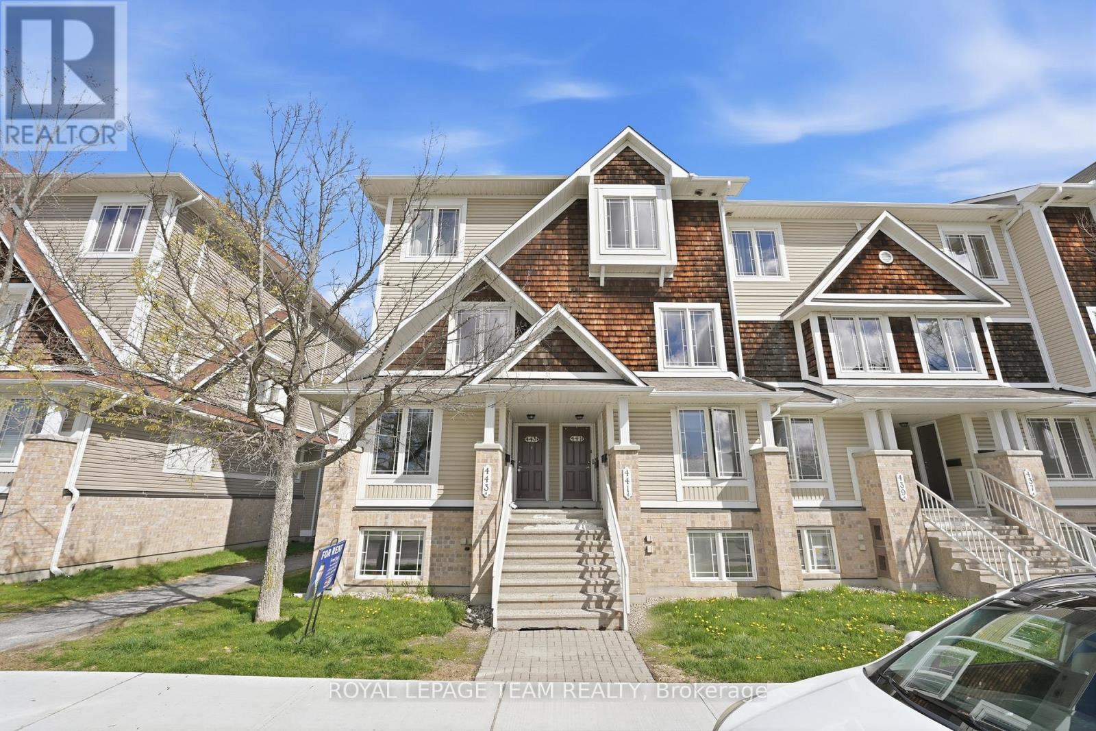 B - 443 CHAPMAN MILLS DRIVE, Ottawa, Ontario