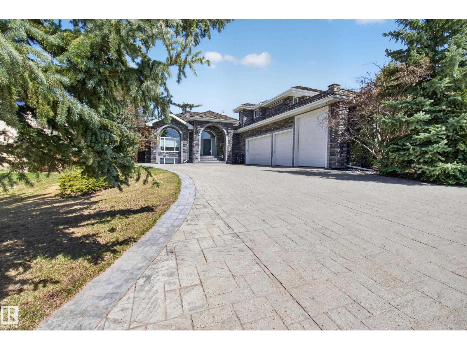 525 Estate Dr, Sherwood Park, Alberta  T8B 1M2 - Photo 1 - E4476373