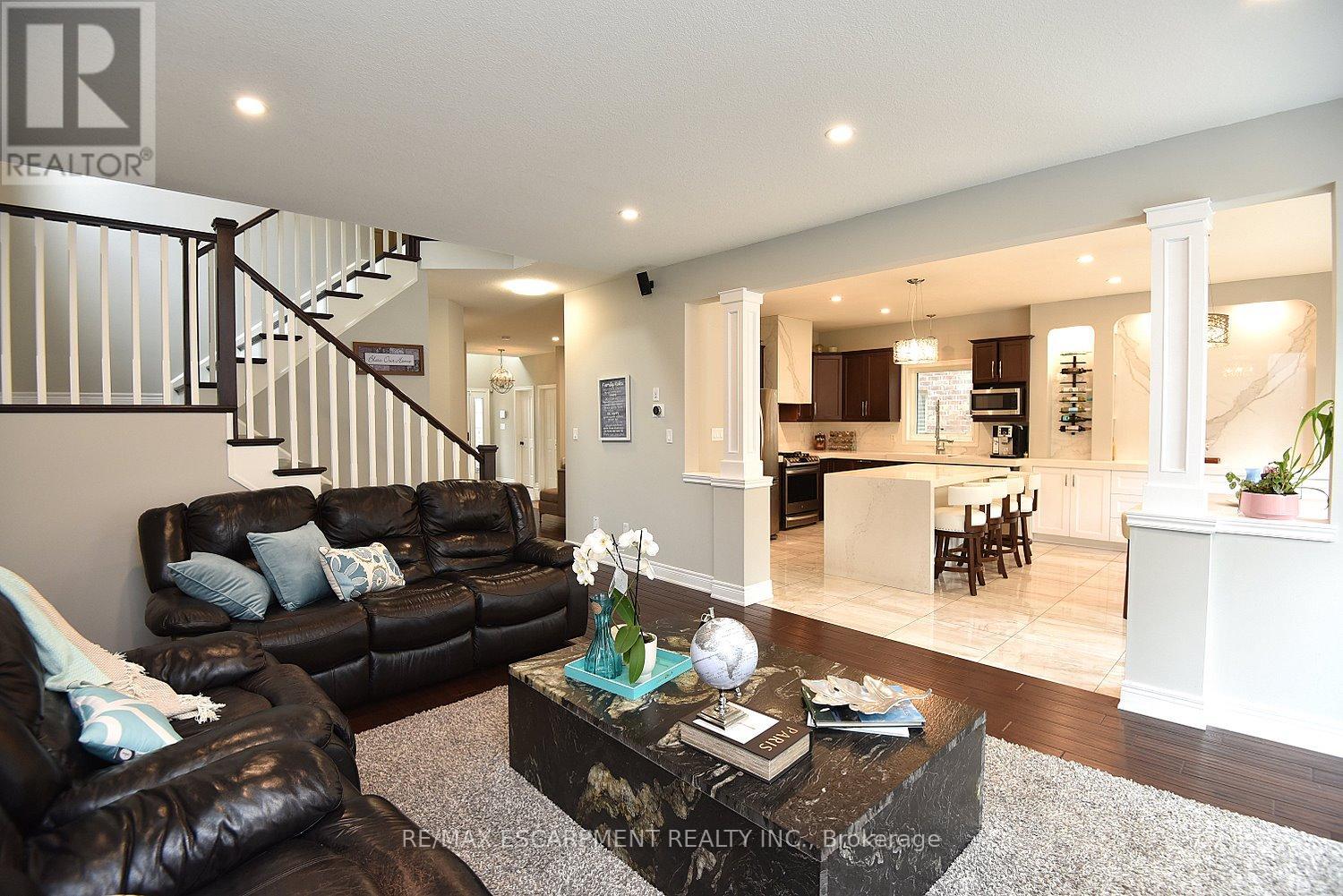 74 Lampman Drive, Grimsby, Ontario  L3M 0E7 - Photo 10 - X13117044