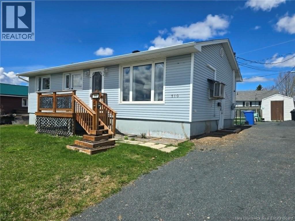 510 Fleet, Bathurst, New Brunswick  E2A 4H1 - Photo 3 - NB133333