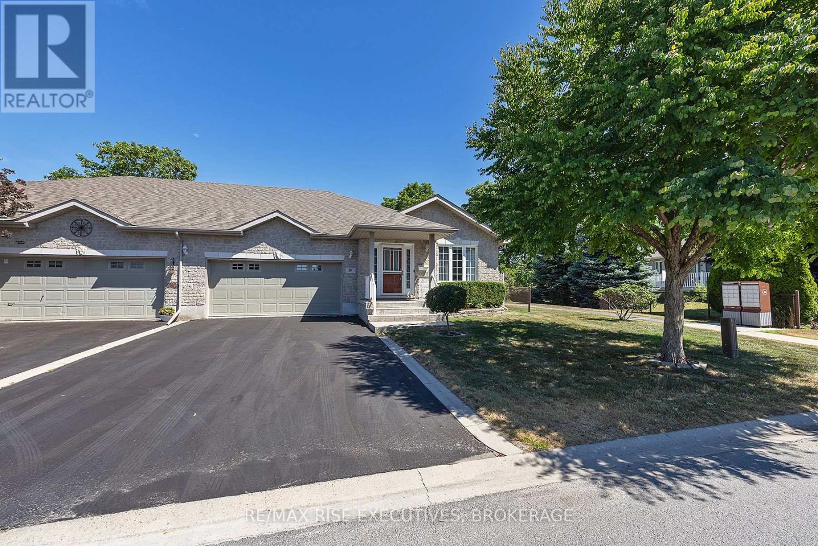 118 Sheridan Street, Kingston, Ontario  K7P 3H7 - Photo 2 - X13117250