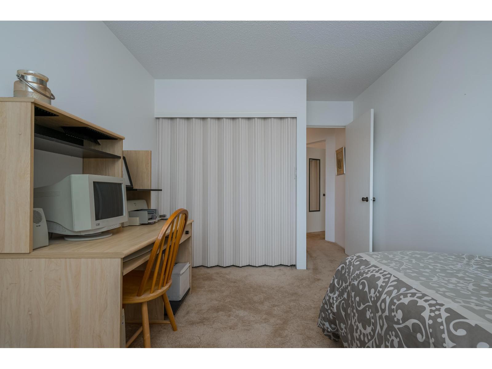 218 15020 North Bluff Road, White Rock, British Columbia  V4B 5A4 - Photo 22 - R3120152