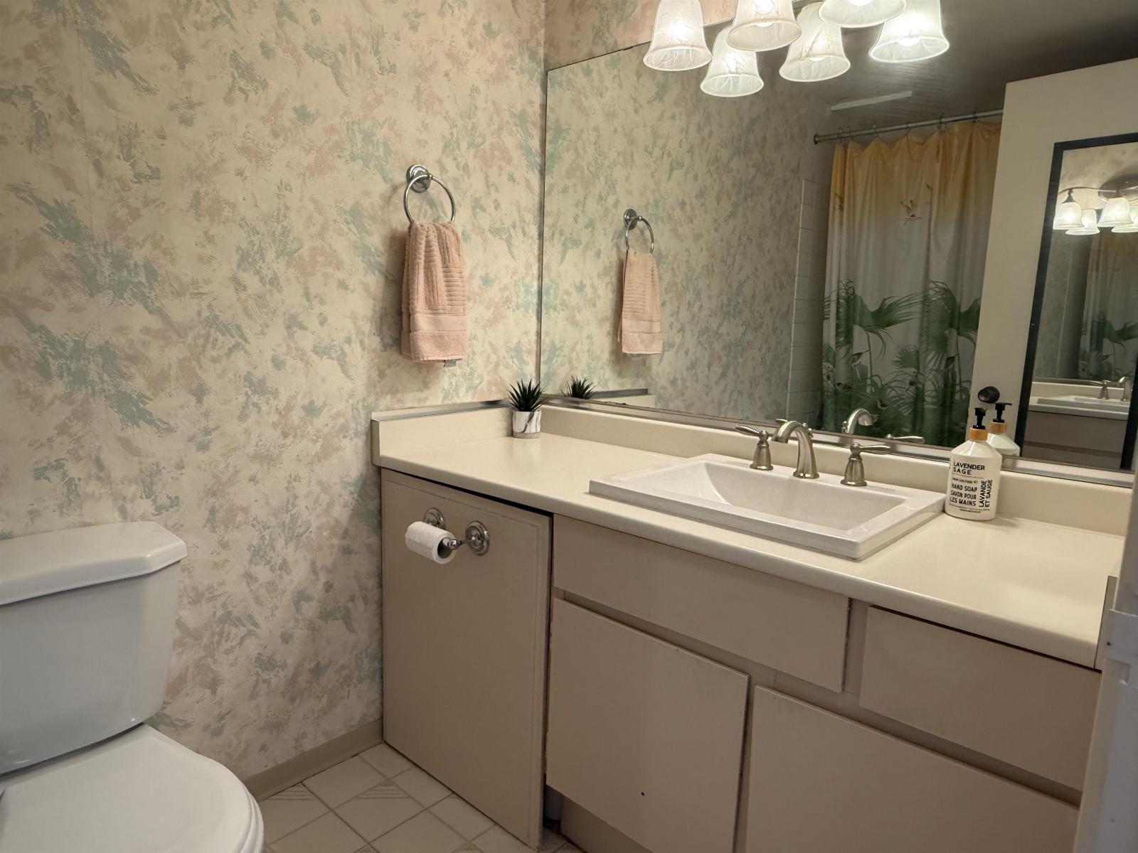 218 15020 North Bluff Road, White Rock, British Columbia  V4B 5A4 - Photo 15 - R3120152