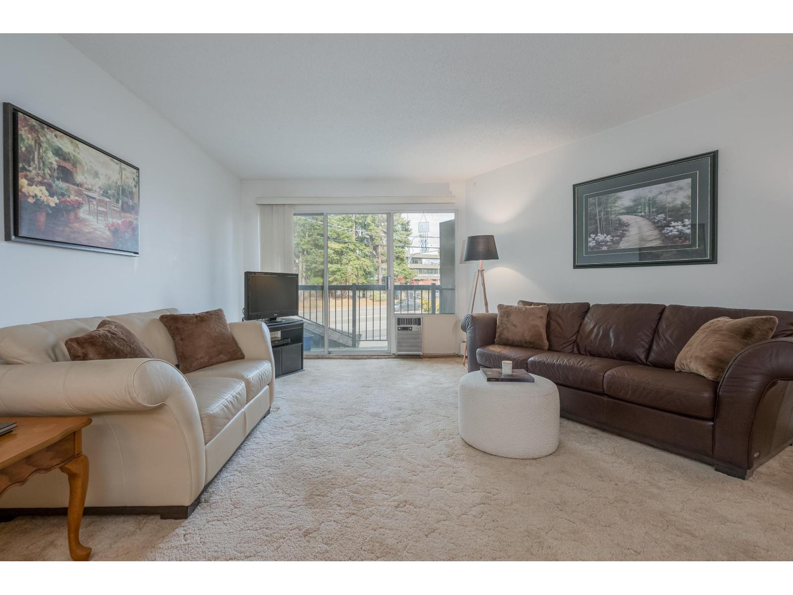 218 15020 North Bluff Road, White Rock, British Columbia  V4B 5A4 - Photo 5 - R3120152