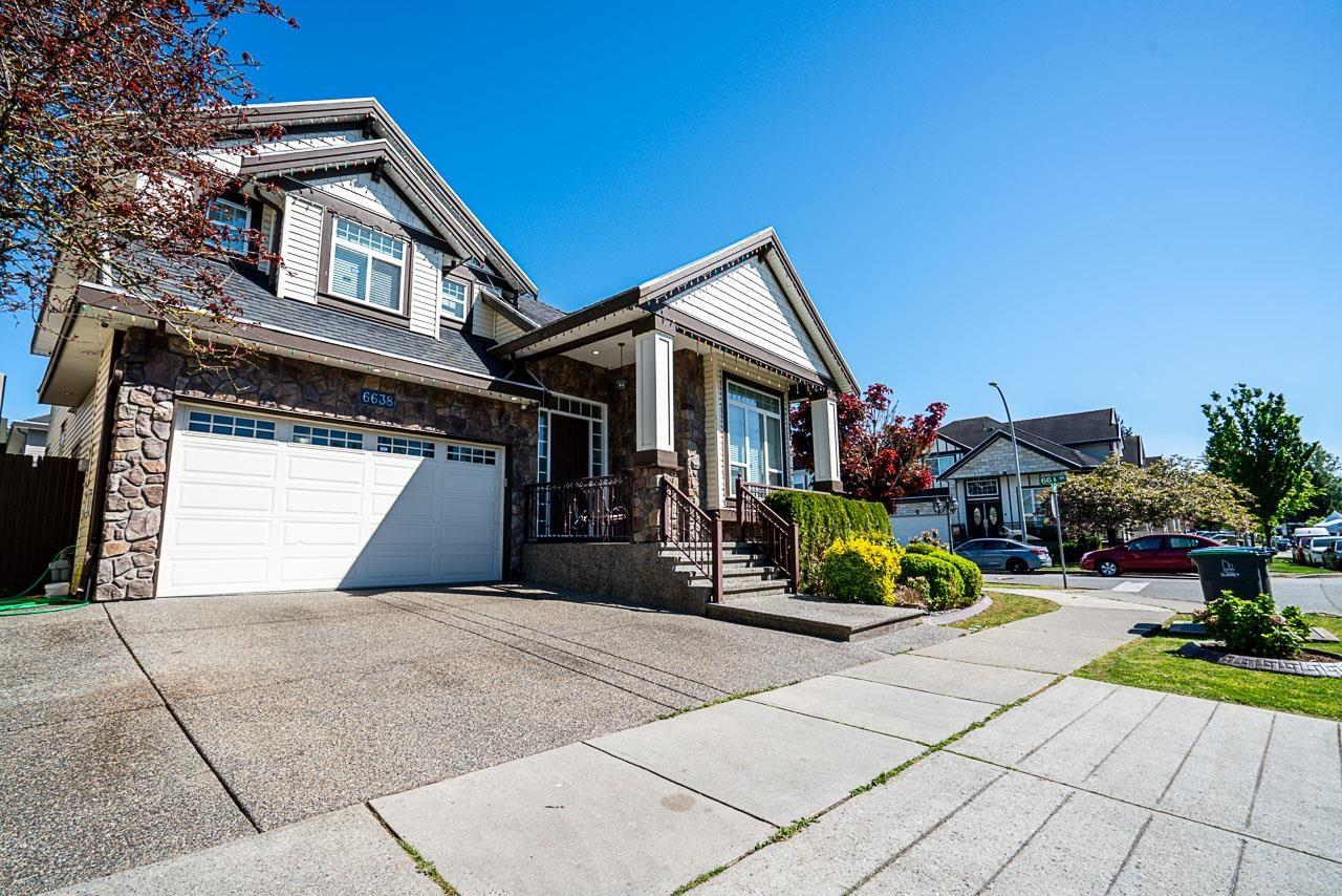 6638 125a Street, Surrey, British Columbia  V3W 1V6 - Photo 1 - R3122074