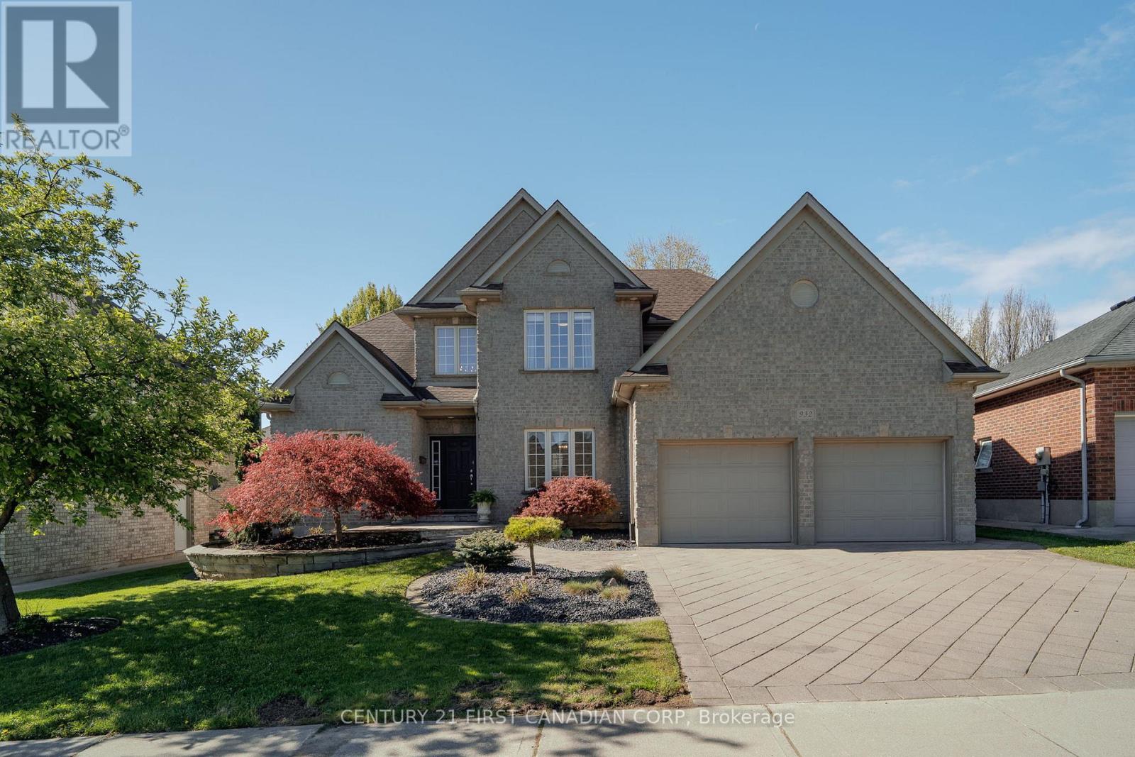 932 CRANBROOK ROAD, London South, Ontario