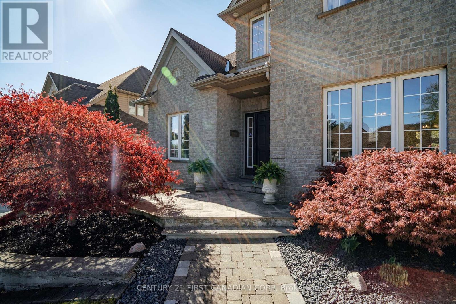 932 Cranbrook Road, London South, Ontario  N6K 4X8 - Photo 4 - X13117174