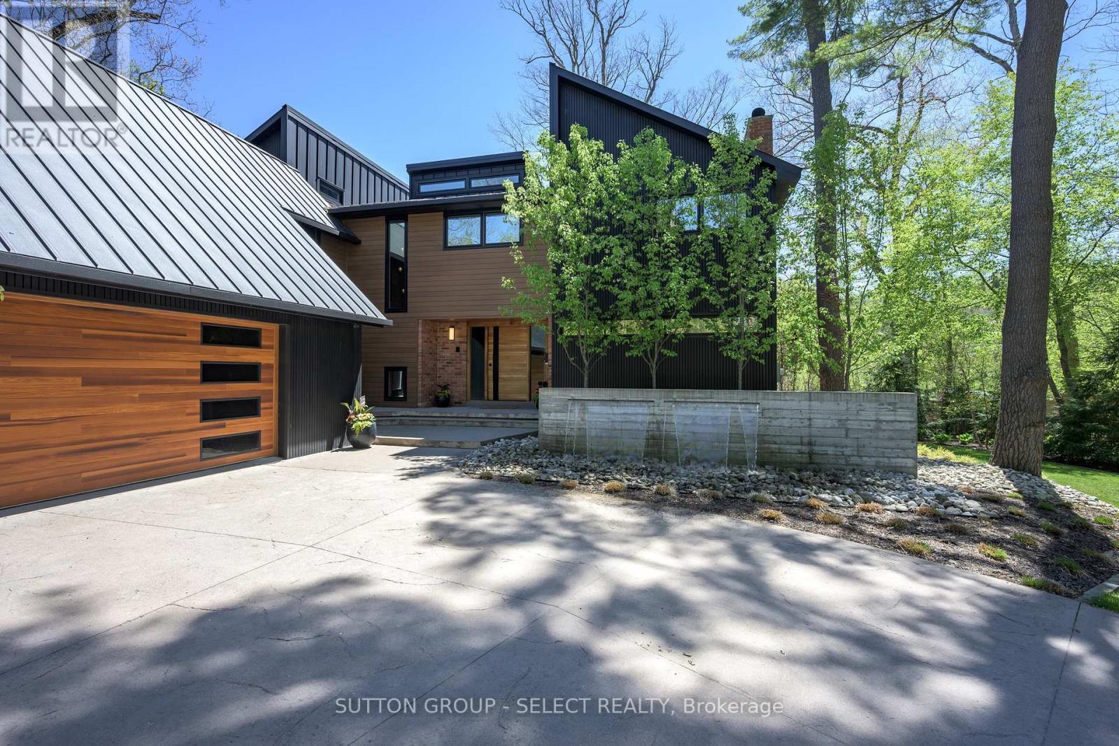 45 Blackburn Crescent, Middlesex Centre, Ontario  N0L 1R0 - Photo 2 - X13117402