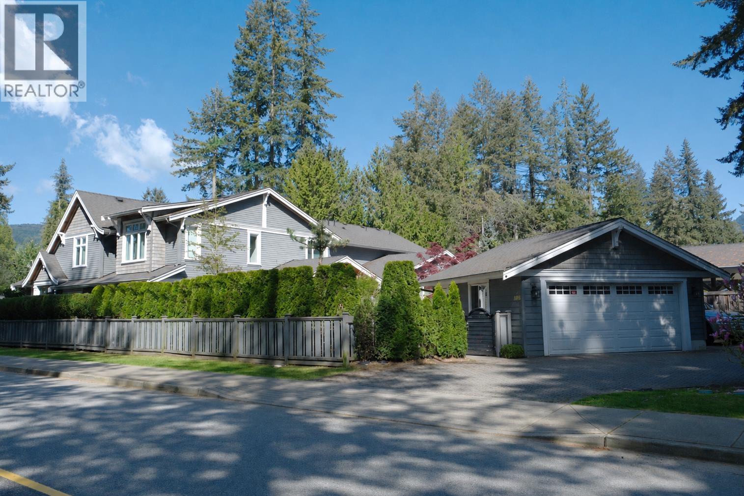1198 EDGEWOOD ROAD, North Vancouver, British Columbia