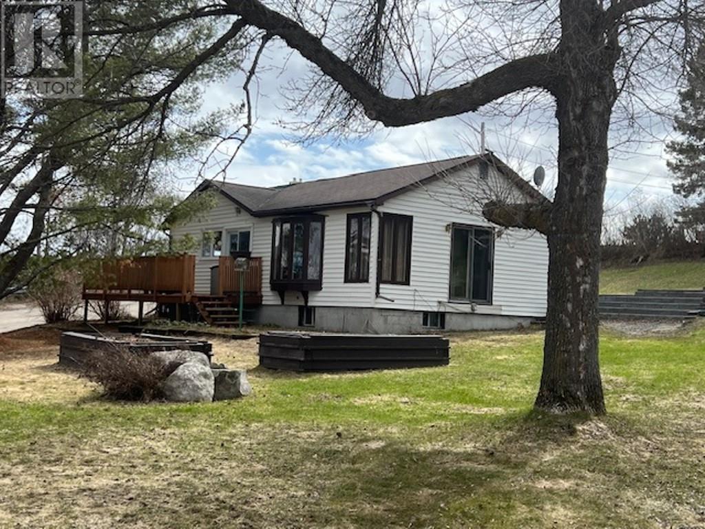 1 Fifth Avenue South, Municipality of Sioux Lookout, Ontario