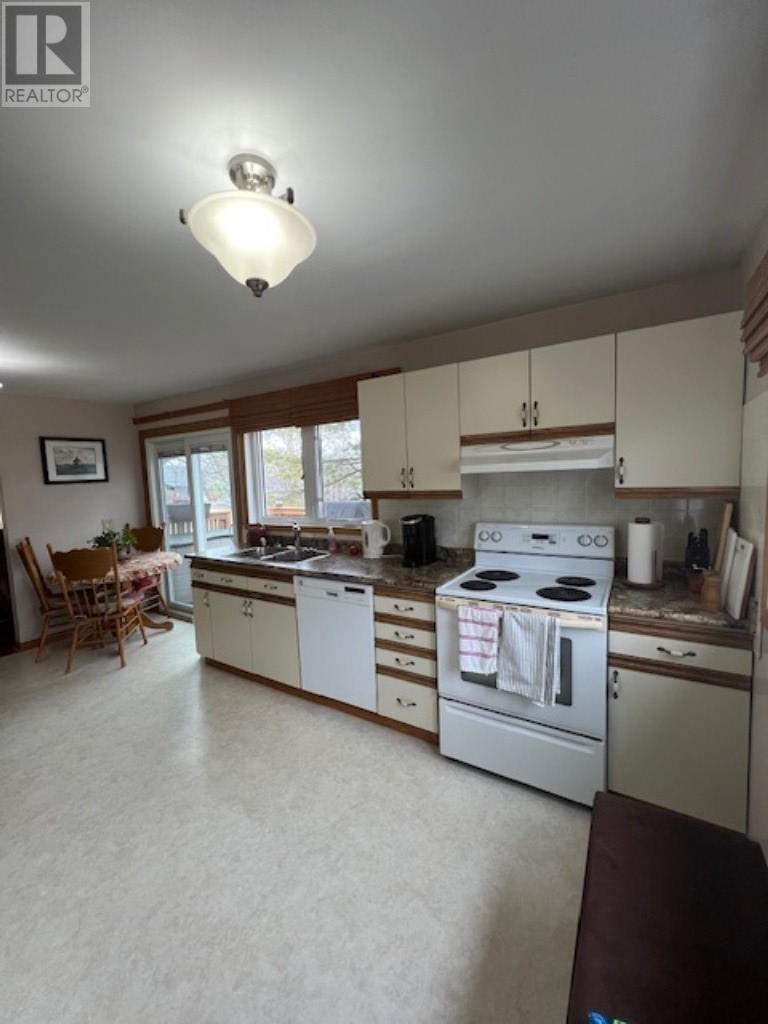 1 Fifth Avenue South, Municipality Of Sioux Lookout, Ontario  P8T 1E5 - Photo 2 - TB2601002