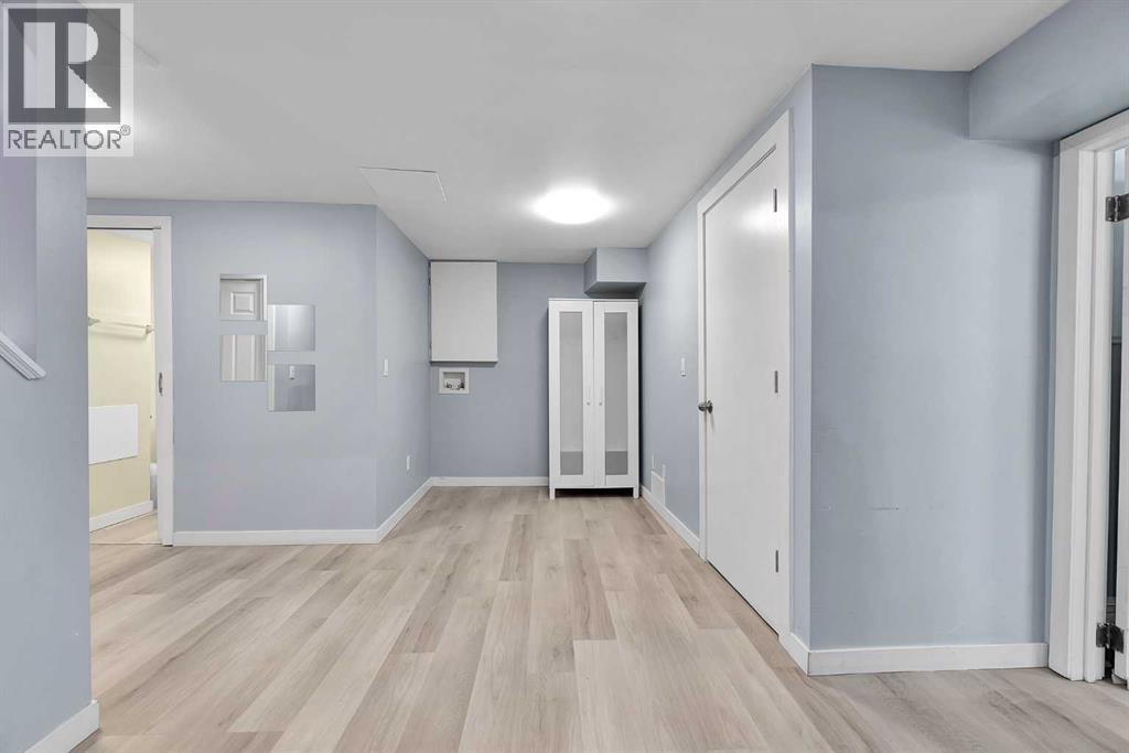 44 Strathclair Rise SW, Calgary, Alberta  T3H 1G4 - Photo 26 - A2300232