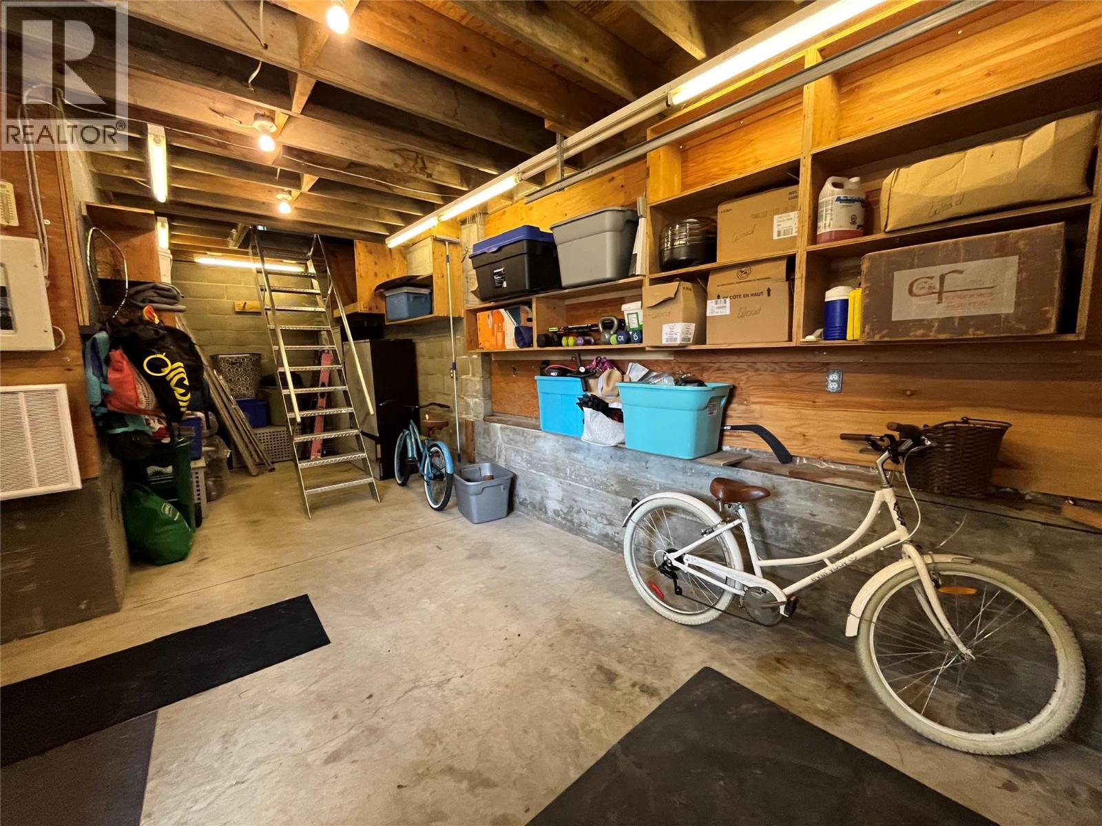 2070 Riverside Avenue, Trail, British Columbia V1R 3Z4 - Photo 43 - 10386082