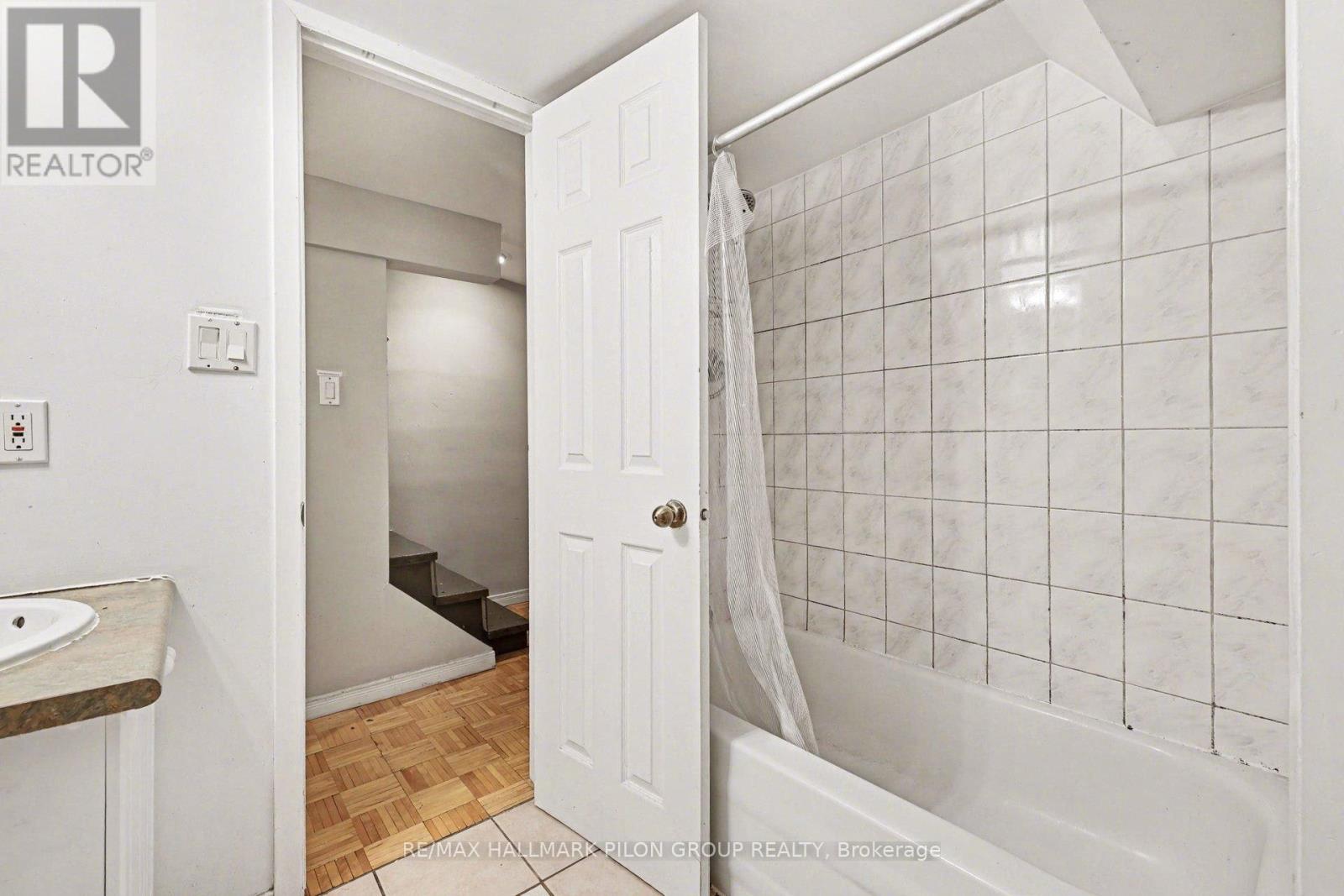132 Beausoleil Drive, Ottawa, Ontario K1N 7V6 - Photo 16 - X13117236
