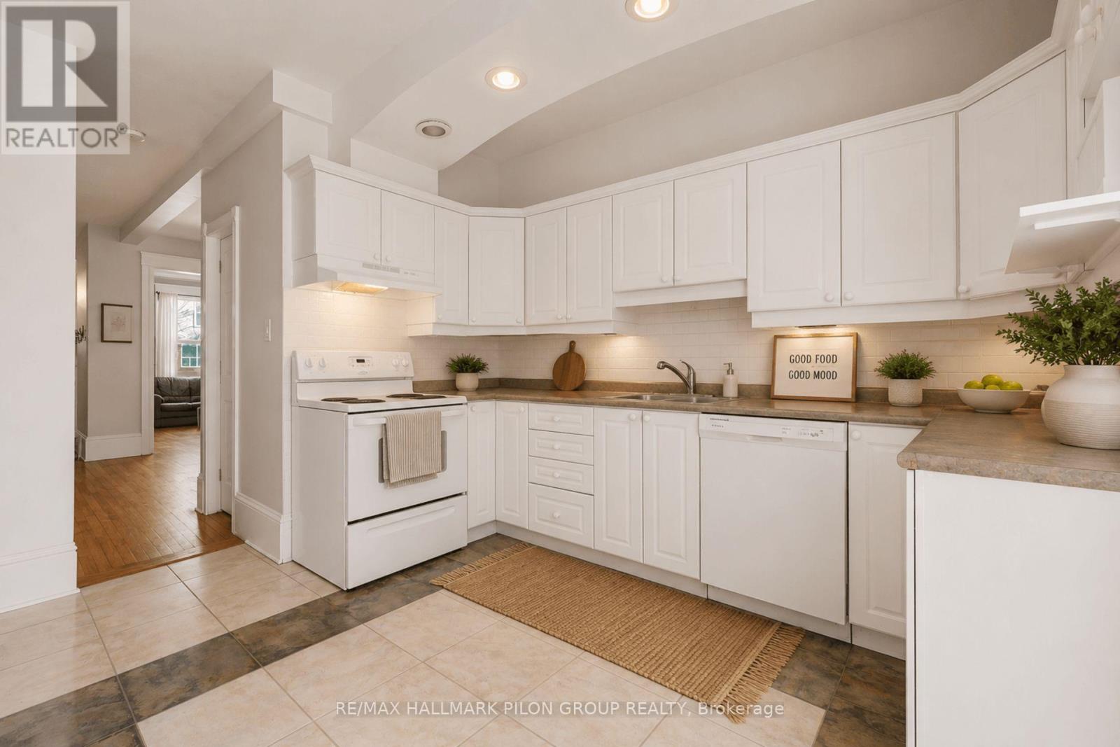 132 Beausoleil Drive, Ottawa, Ontario K1N 7V6 - Photo 7 - X13117236