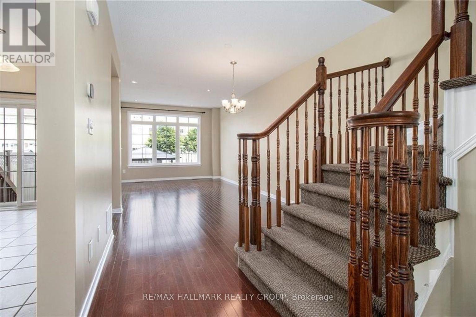 492 Dundonald Drive, Ottawa, Ontario K2J 5S9 - Photo 5 - X13117326
