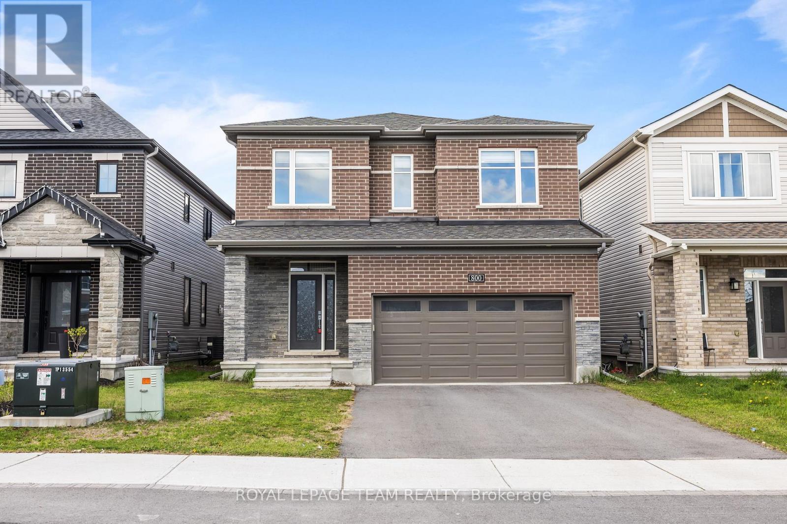 800 CAPPAMORE DRIVE, Ottawa, Ontario