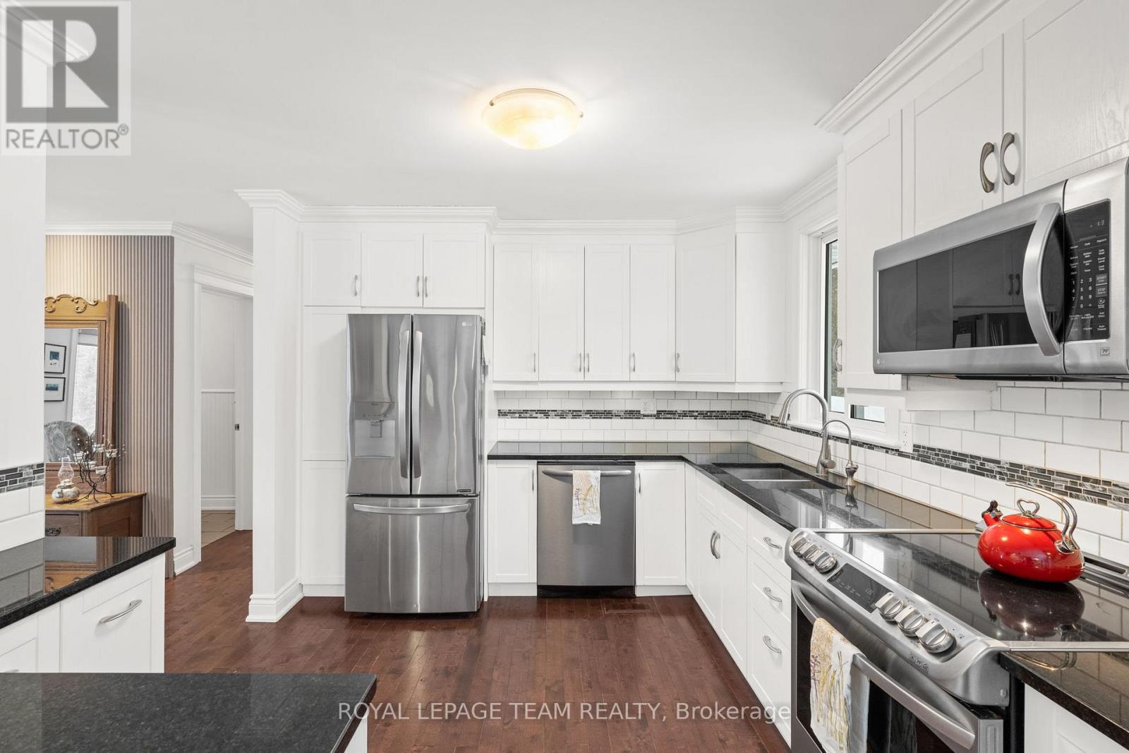 28 Maplehill Way, Ottawa, Ontario  K2C 3H1 - Photo 13 - X13117460