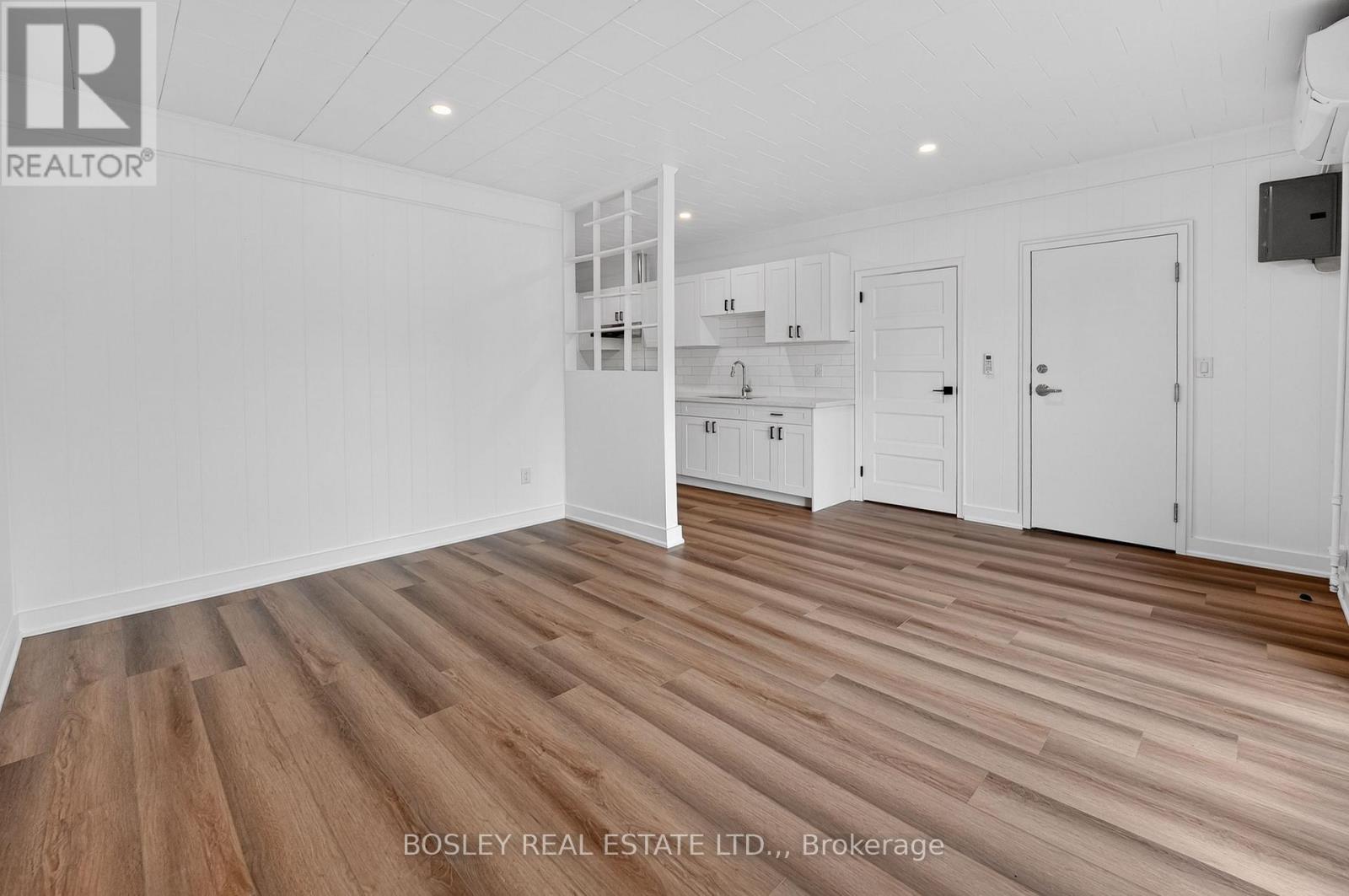 1 - 215 King Street, Niagara-On-The-Lake, Ontario  L0S 1J0 - Photo 3 - X13117476