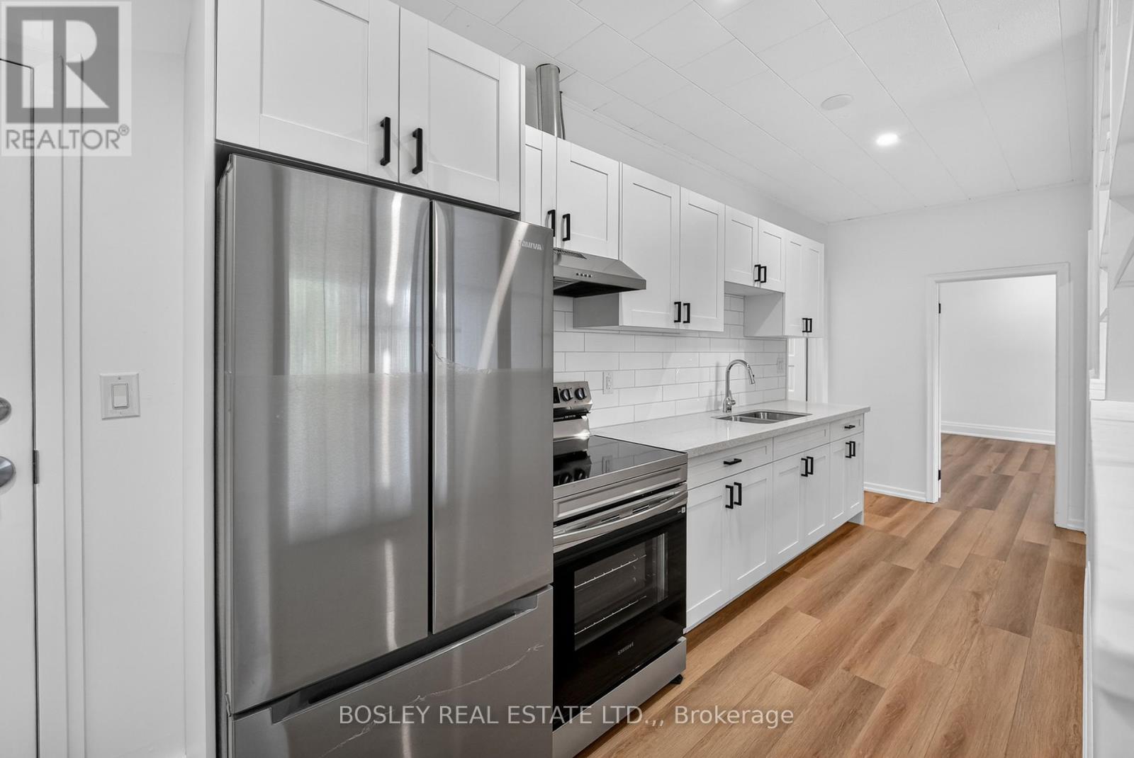 2 - 215 King Street, Niagara-On-The-Lake, Ontario  L0S 1J0 - Photo 2 - X13117482