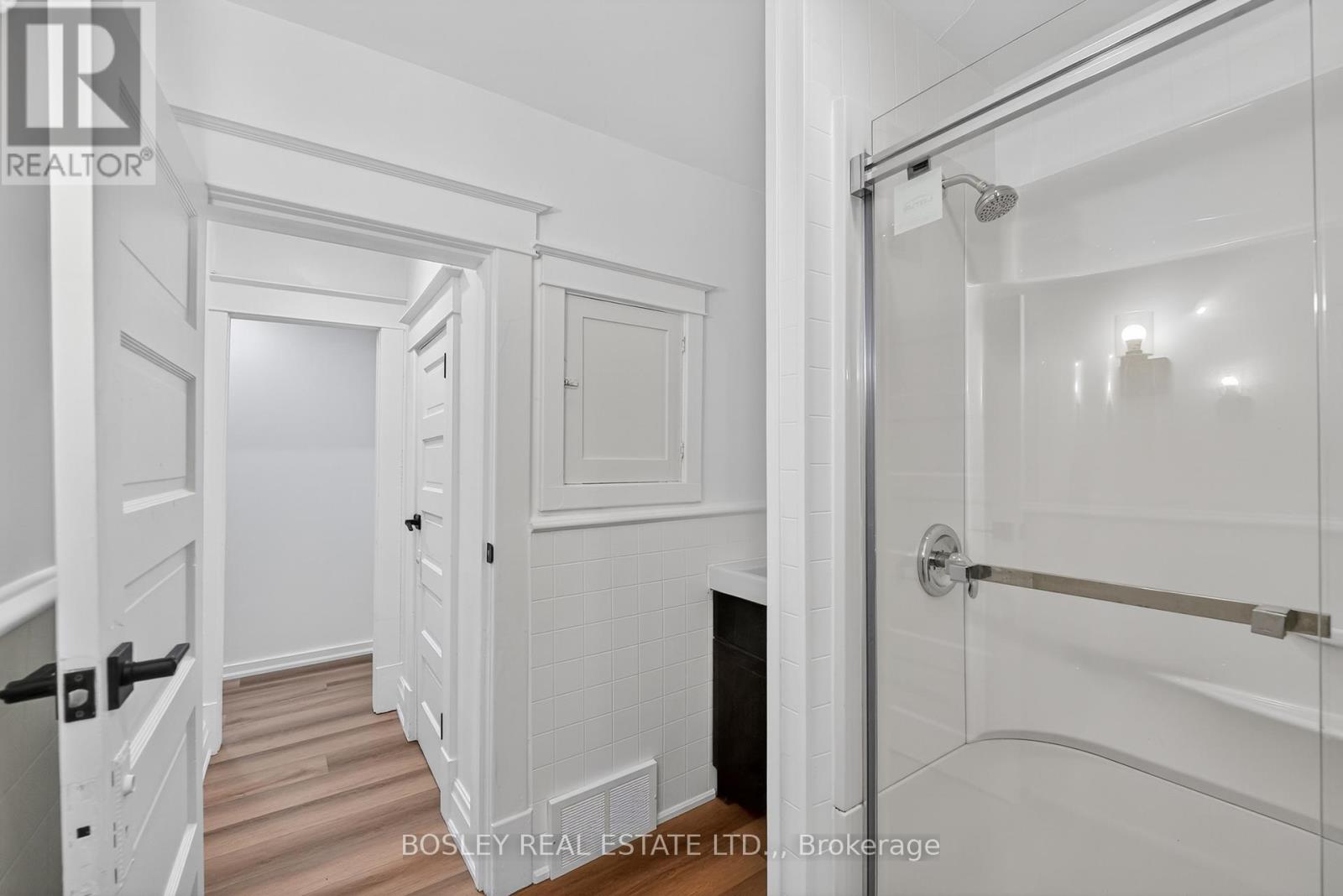 2 - 4 Queen Street, Niagara-On-The-Lake, Ontario  L0S 1J0 - Photo 11 - X13117494
