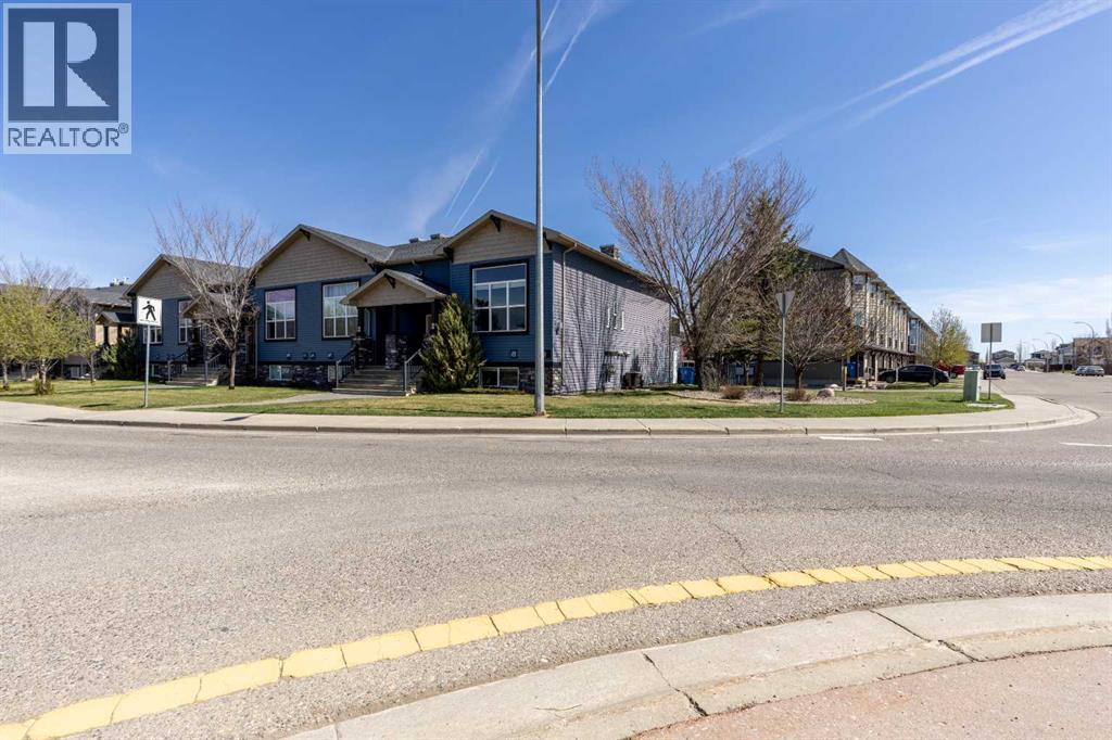 5, 16 Sunridge Boulevard W, Lethbridge, Alberta  T1J 1X5 - Photo 2 - A2307656