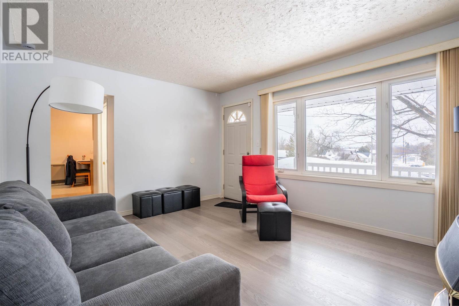 104 Birch St, Sault Ste. Marie, Ontario  P6B 2J6 - Photo 6 - SM260628