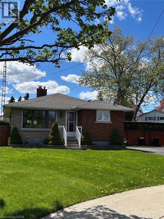 11 Cecilia Court, Hamilton, Ontario  L8T 2E8 - Photo 2 - 40829454