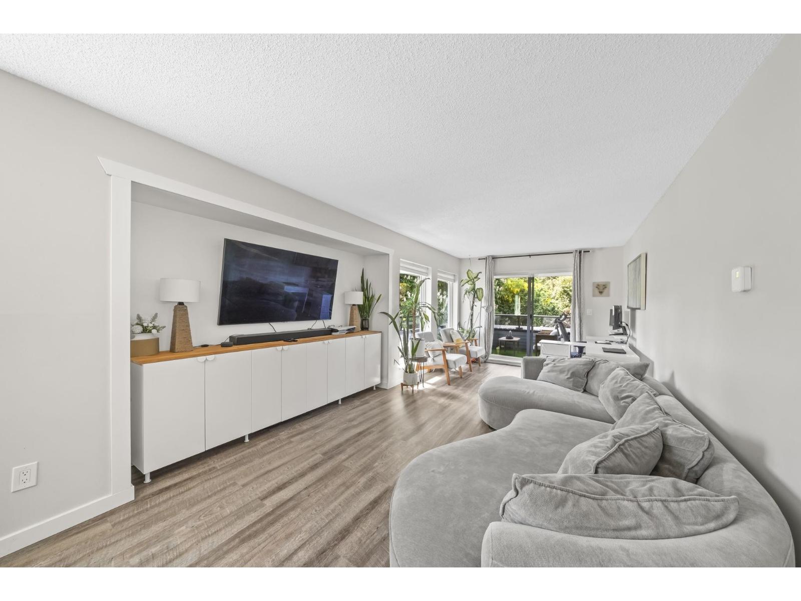 112 1341 George Street, White Rock, British Columbia  V4B 4A1 - Photo 11 - R3122521
