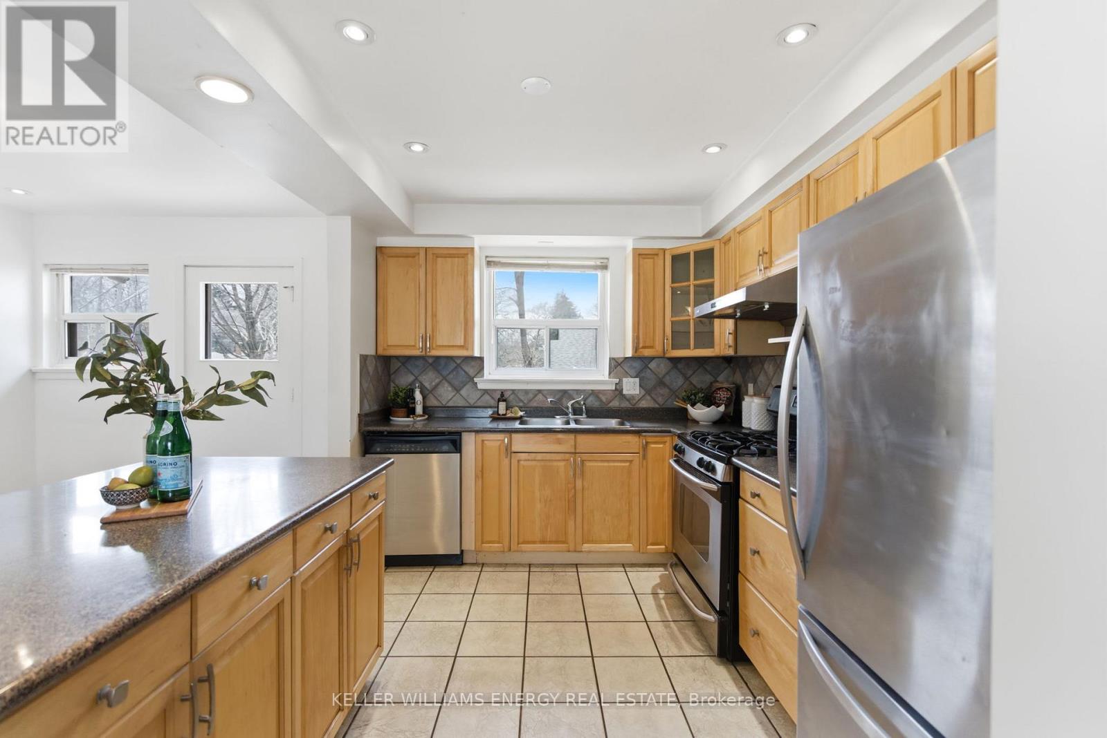 20 Ravenview Drive, Toronto, Ontario  M1E 3M1 - Photo 16 - E13117220