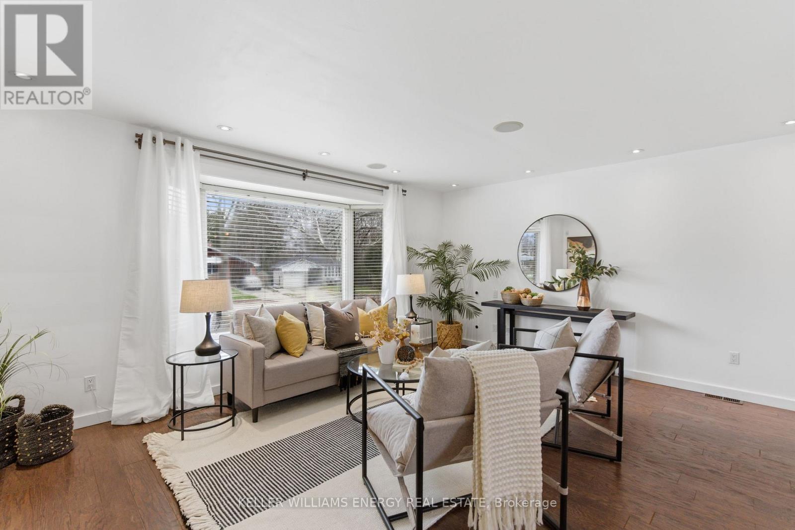 20 Ravenview Drive, Toronto, Ontario  M1E 3M1 - Photo 8 - E13117220