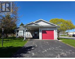 118 BLUFFS ROAD, Clarington, Ontario
