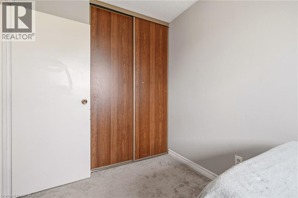 2349 Middlesmoor Crescent, Burlington, Ontario  L7P 3X4 - Photo 21 - 40829559