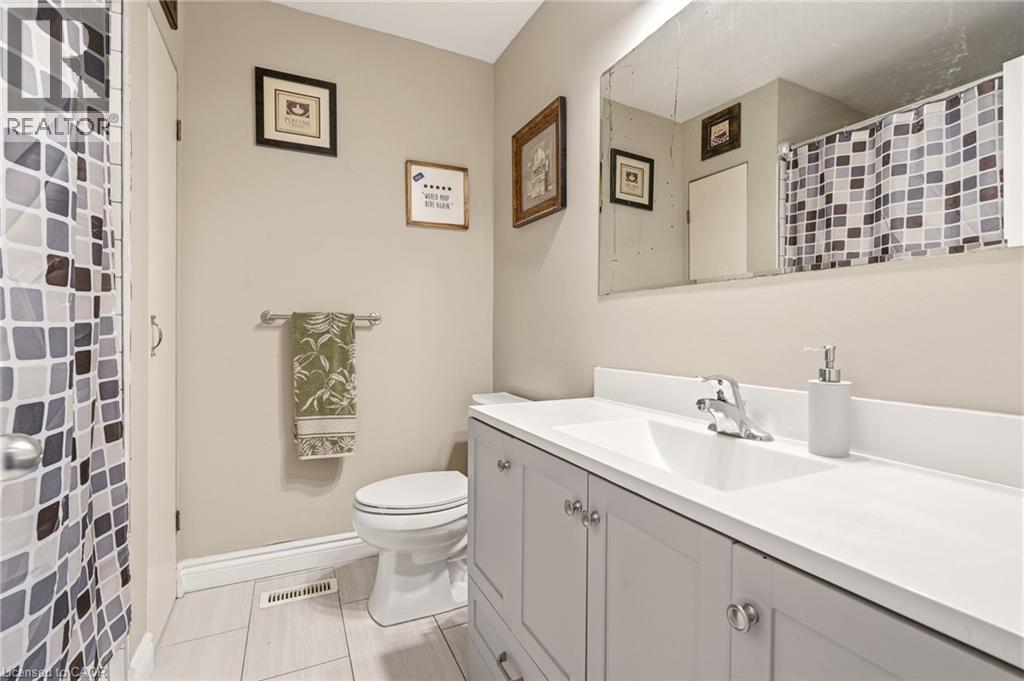 2349 Middlesmoor Crescent, Burlington, Ontario  L7P 3X4 - Photo 22 - 40829559