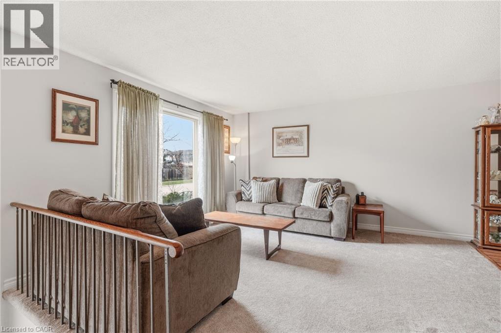 2349 Middlesmoor Crescent, Burlington, Ontario  L7P 3X4 - Photo 8 - 40829559