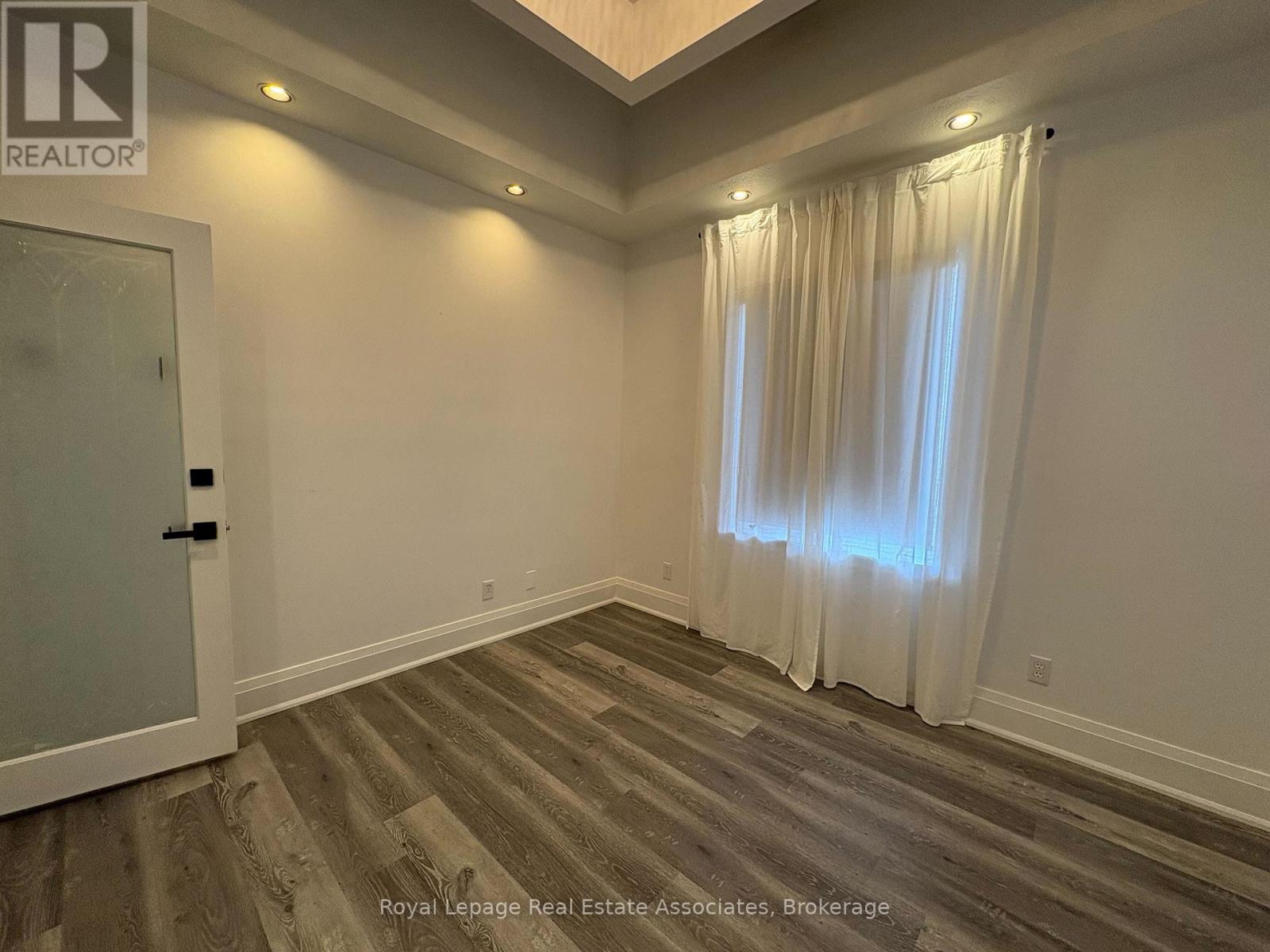 203 - 112 Main Street S, Halton Hills, Ontario L7G 3E4 - Photo 10 - W13080288