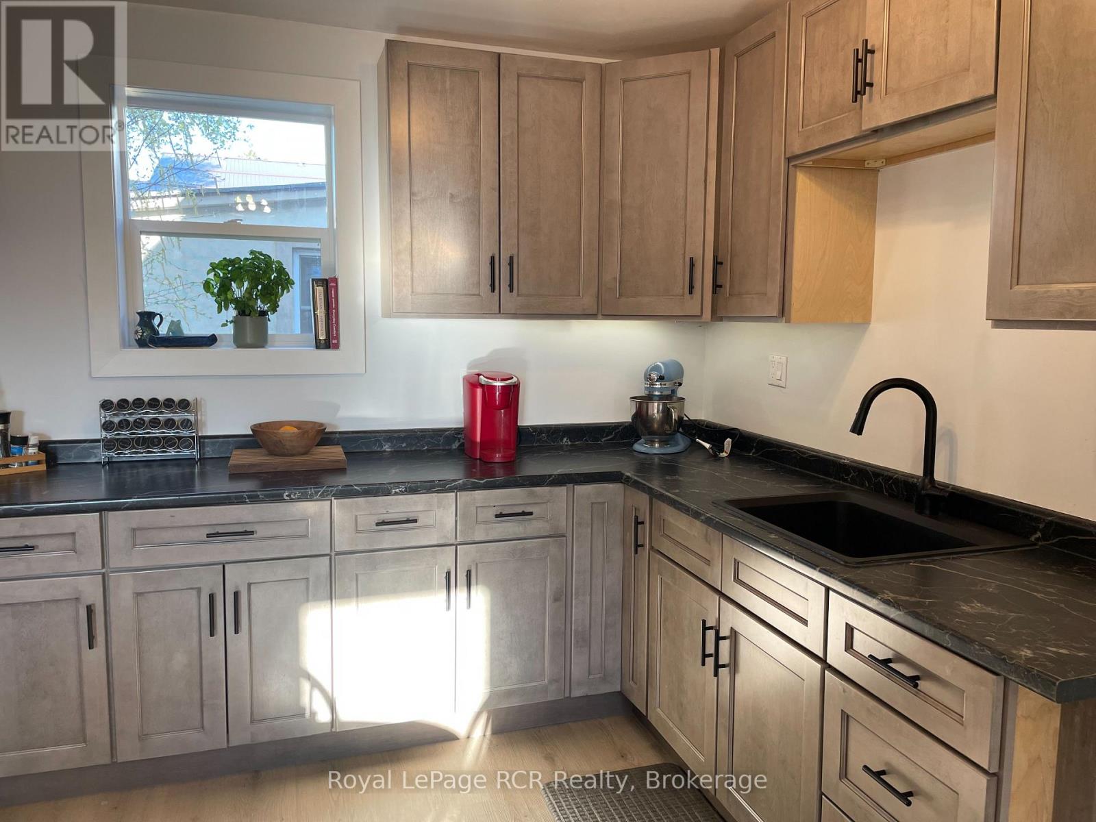 203 Main Street E, Minto, Ontario  N0G 2P0 - Photo 7 - X13117152