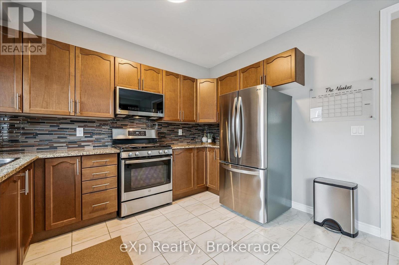 40 Courtney Street, Centre Wellington, Ontario  N1M 0E5 - Photo 11 - X13117204