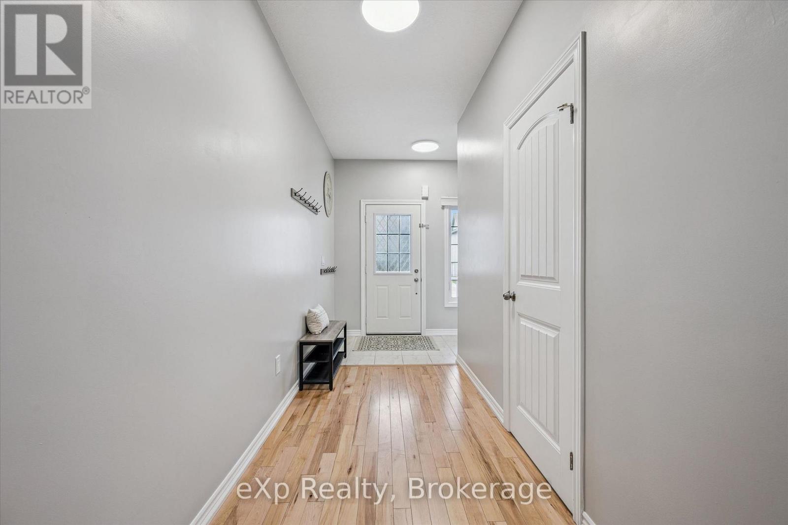 40 Courtney Street, Centre Wellington, Ontario  N1M 0E5 - Photo 5 - X13117204