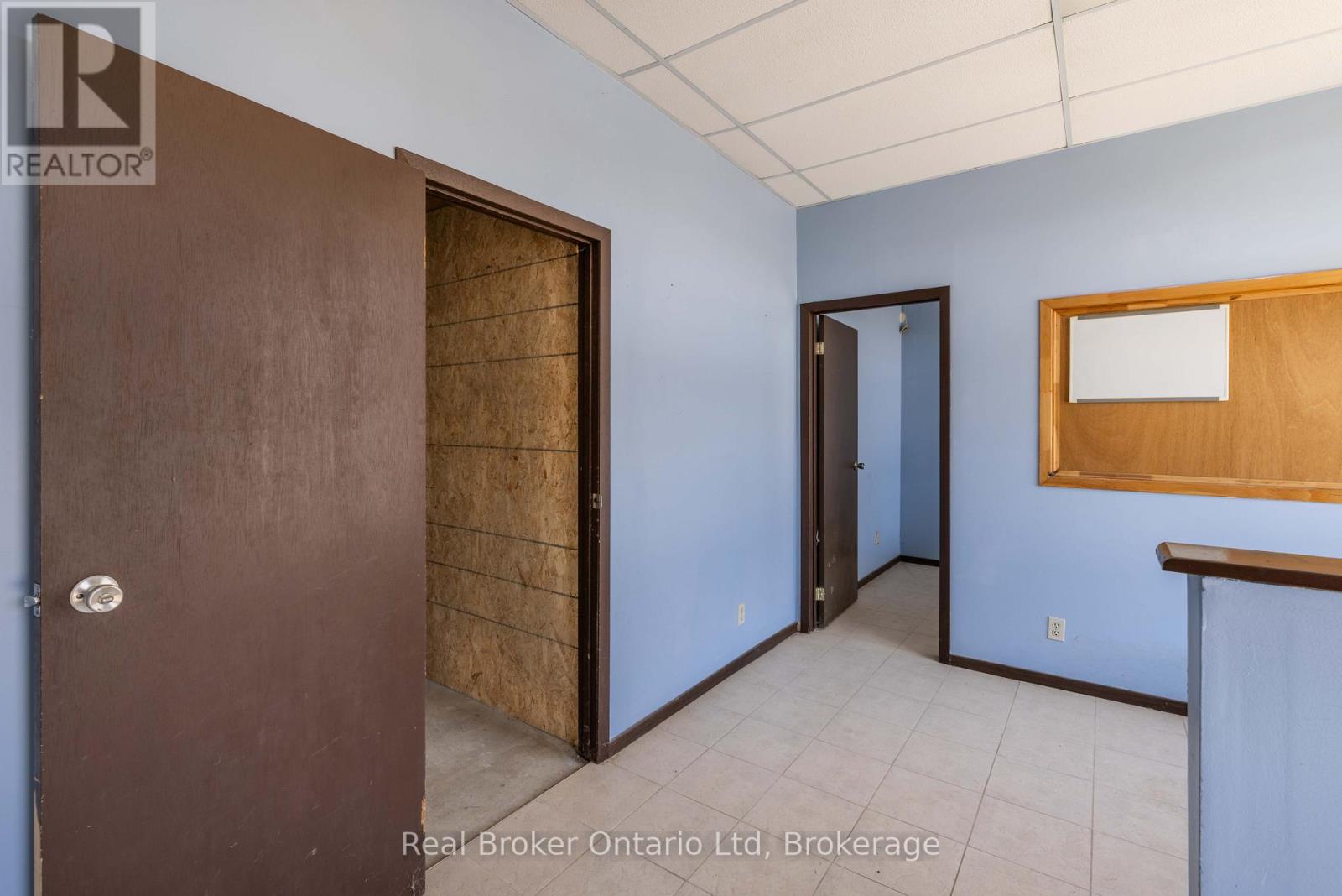 21 - 2045 20th Avenue E, Owen Sound, Ontario  N4K 5N3 - Photo 3 - X13117308