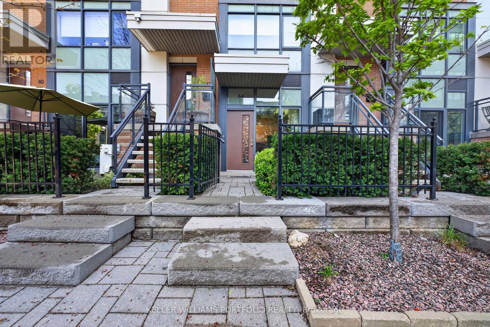 64 Cole Street, Toronto, Ontario  M5A 0A8 - Photo 2 - C13117160