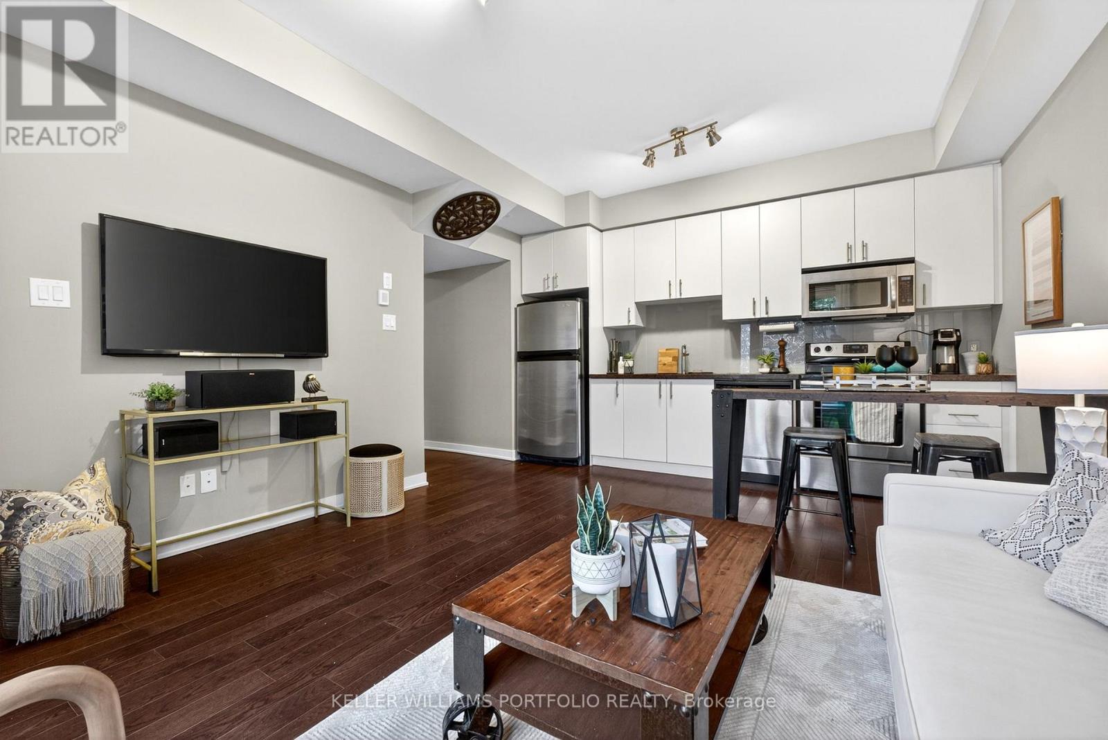 64 Cole Street, Toronto, Ontario  M5A 0A8 - Photo 8 - C13117160