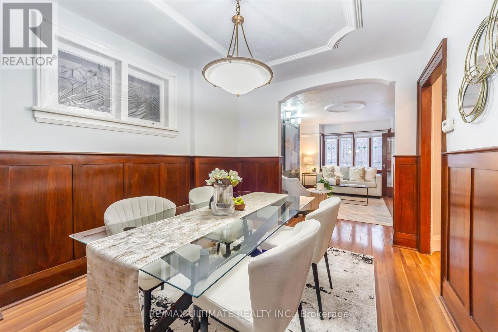 46 Lorindale Avenue, Toronto, Ontario  M5M 3C2 - Photo 17 - C13117172