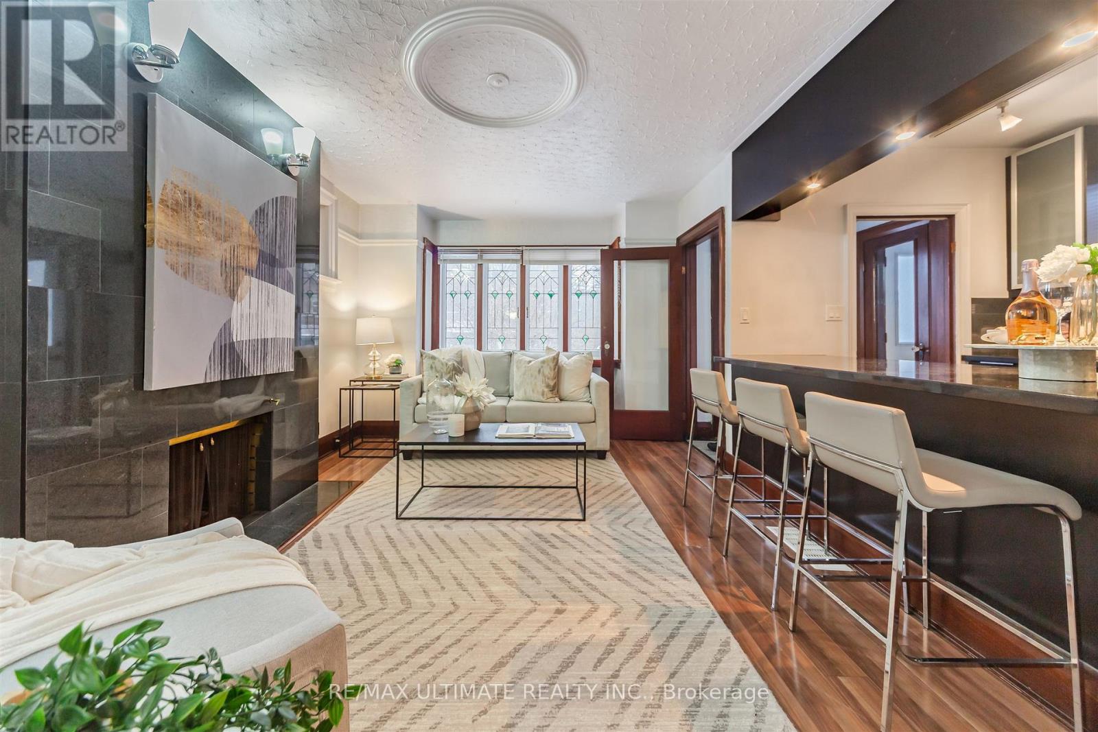 46 Lorindale Avenue, Toronto, Ontario  M5M 3C2 - Photo 2 - C13117172