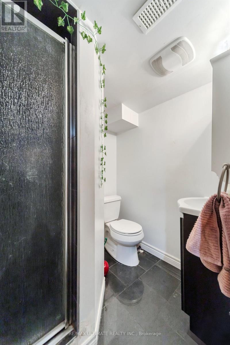 46 Lorindale Avenue, Toronto, Ontario  M5M 3C2 - Photo 30 - C13117172